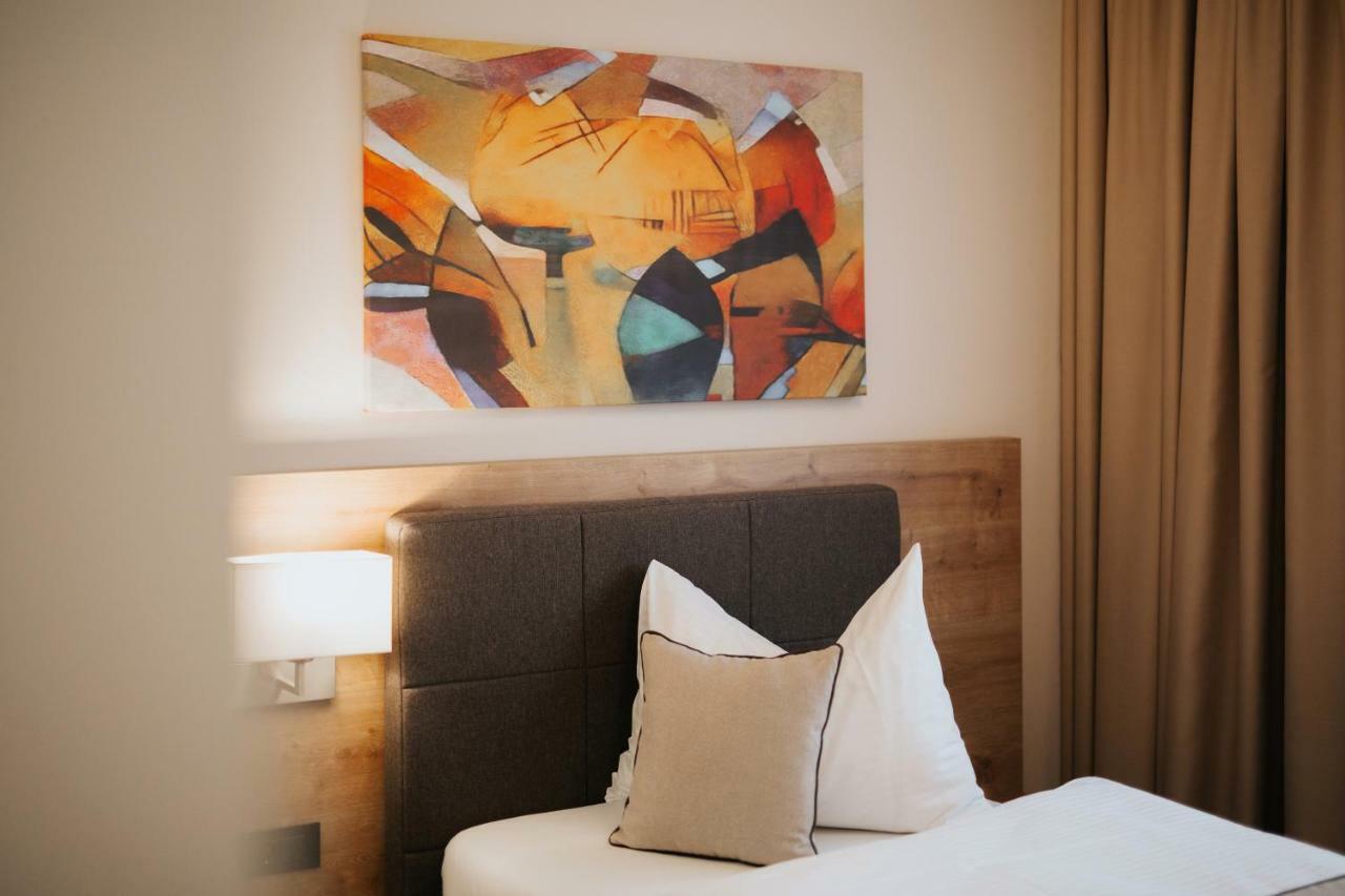 Hotel Zelenkrov Cepin Zewnętrze zdjęcie